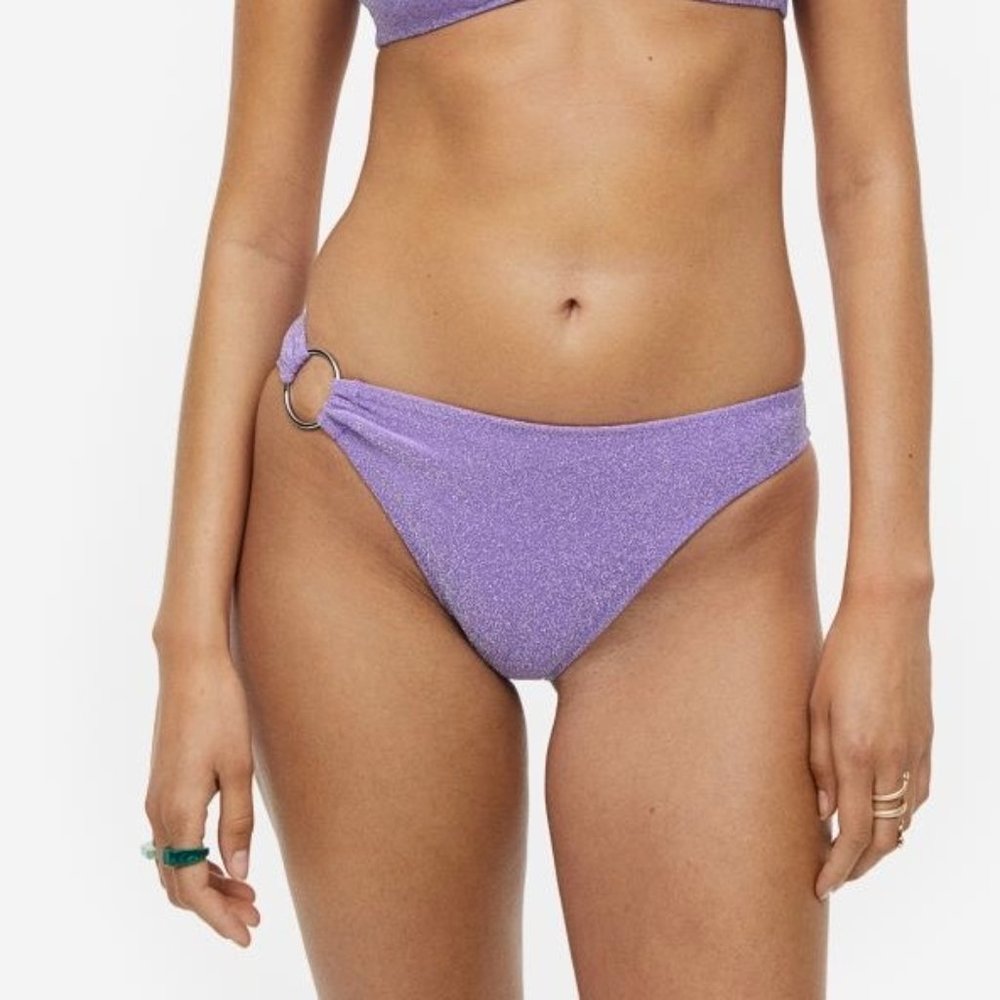 H&M Bikini  bottoms;  TOP  SOLD.   BOTTOM ONLY SZ 6 FOR SALE